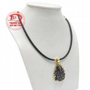 Phật Bà Quan âm tượng trưng cho điềm lành, lòng thánh thiện, bao dung, hướng phật.