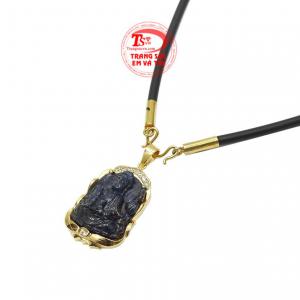 Với gương mặt hiền từ, ngài luôn bao dung, vị tha và mang lại may mắn và bình an cho mỗi người. 