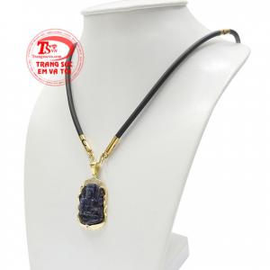 Phật Bà Quan Âm luôn được con người từ xưa đến nay coi là lá bùa hộ mệnh cho bản thân. 