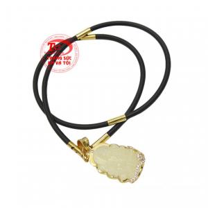 Bộ dây chuyền Phật Quan Âm sapphire chất lượng cao, chạm khắc tinh xảo.