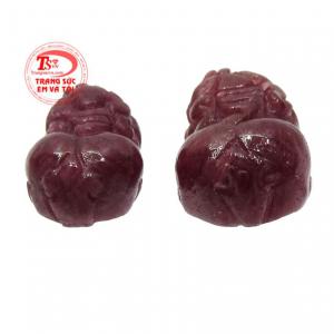 Không những đem đến vẻ đẹp giúp người dùng trở nên thu hút hơn mà còn đem lại nhiều lợi ích về phong thủy và sức khỏe.