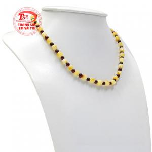 Chuỗi hổ phách này có tác dụng giúp kích thích, thúc đẩy quá trình mọc răng, giảm cơn đau cho các bé.