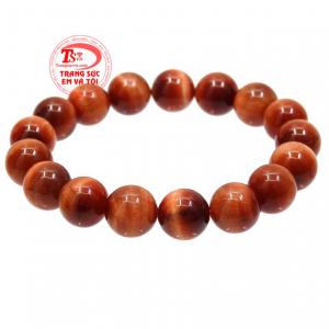 Sản phẩm này đem lại sự trẻ trung, thời trang nhưng vẫn giữ được vẻ truyền thống cho người đeo.
