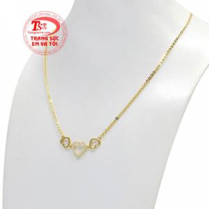 Chiếc dây chuyền này sẽ là sự lựa chọn hoàn hảo để làm quà tặng dành cho người con gái của bạn. 