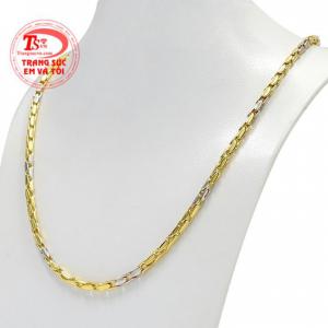 Dây chuyền nam vàng được rất nhiều khách hàng yêu thích, giúp phái mạnh toát lên được vẻ khỏe khoắn và đầy thời thượng. 