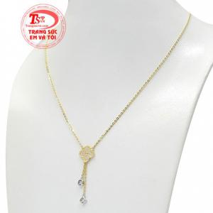 Sản phẩm có thể kết hợp cùng với nhiều trang phục khác nhau đầy thời trang và phù hơp với mọi lứa tuổi.