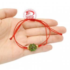 Ngọc nephrite hay còn được gọi là đá ngọc bích được nhiều người biết đến với những công dụng tuyệt vời trong phong thủy và sức khỏe.