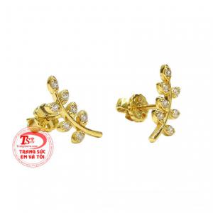 Đôi hoa tai này sẽ giúp người đeo nổi bật cá tính mà vẫn giữ được nét nhẹ nhàng. 