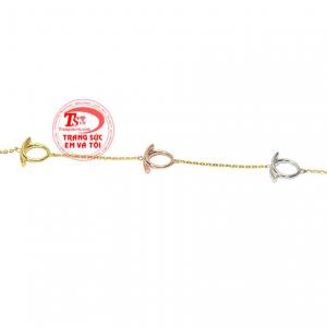 Sản phẩm phù hợp với nhiều kiểu trang phục khác nhau và mọi lứa tuổi. 