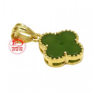 Mặt dây vàng nephrite tài lộc phù hợp cho những người mang mệnh Mộc và Hỏa.
