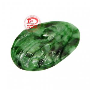 Hình tượng đức mẹ toát lên sự thanh cao, hiền lành, phúc hậu và tràn đầy sự hi sinh.