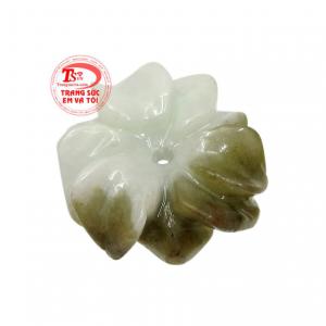 Khi mang ngọc cẩm thạch bên người sẽ giúp bạn cảm thấy an tâm, tự tin, điềm tĩnh và cẩn trọng hơn trong cuộc sống.