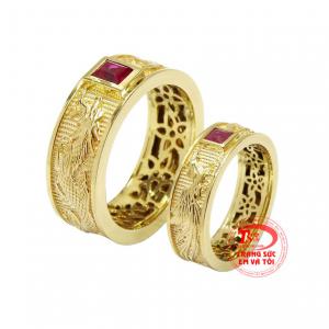 Rồng phượng là biểu tượng của hôn nhân viên mãn, chung thủy và bổ trợ lẫn nhau. 