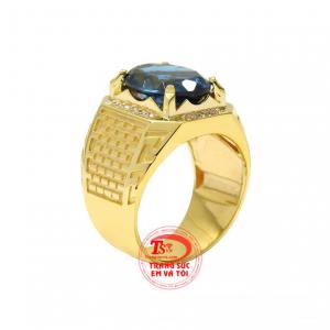 Nhẫn nam topaz ấn tượng chạm khắc vô cùng độc đáo, kiểu dáng mới lạ, nam tính. 