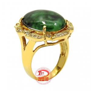 Nhẫn nữ cẩm thạch cao sang được chế tác công phu từ công nghệ hiện đại mang đến một sản phẩm hoàn mỹ.