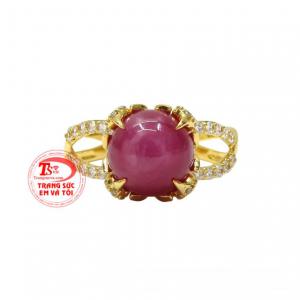 Ruby sao là một trong những loại đá quý được nhiều người yêu thích, không chỉ bởi vẻ đẹp của nó mà còn là những lợi ích mà viên đá này đem lại.