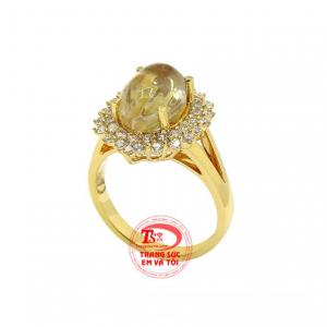 Trong phong thủy, đá thạch anh tóc mang đến nhiều vận may về tài lộc và thịnh vượng đến cho người đeo.