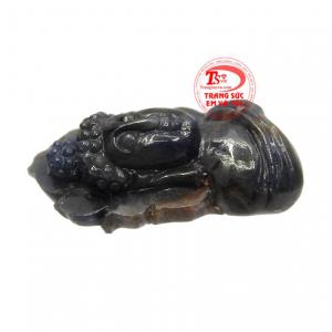 Ngài thể hiện cho sự sáng suốt, soi sáng mọi người, mọi vật trên thế gian.
