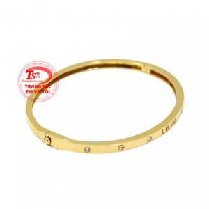 Phong cách hiện đại, kiểu dáng hợp thời trang giúp cho các chị em dễ dàng kết hợp cùng các phụ kiện và trang phục. 